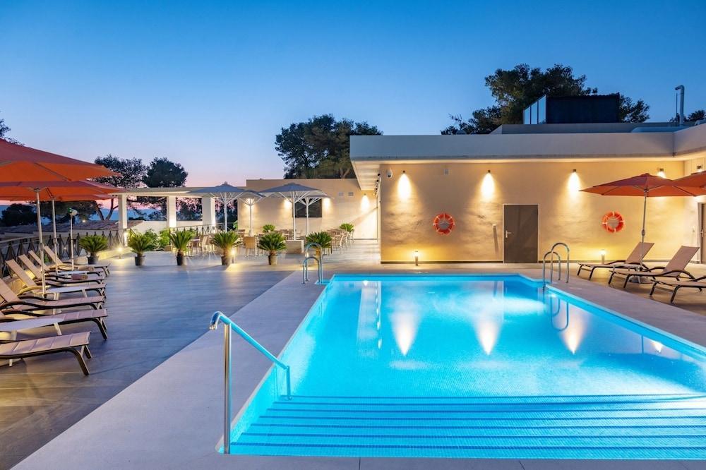 Hotel Admiral San Roque 外观 照片