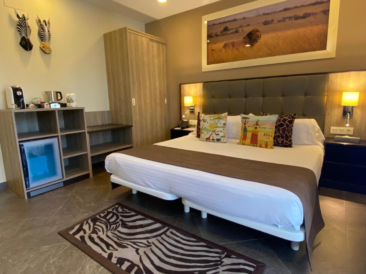 Hotel Admiral San Roque 外观 照片