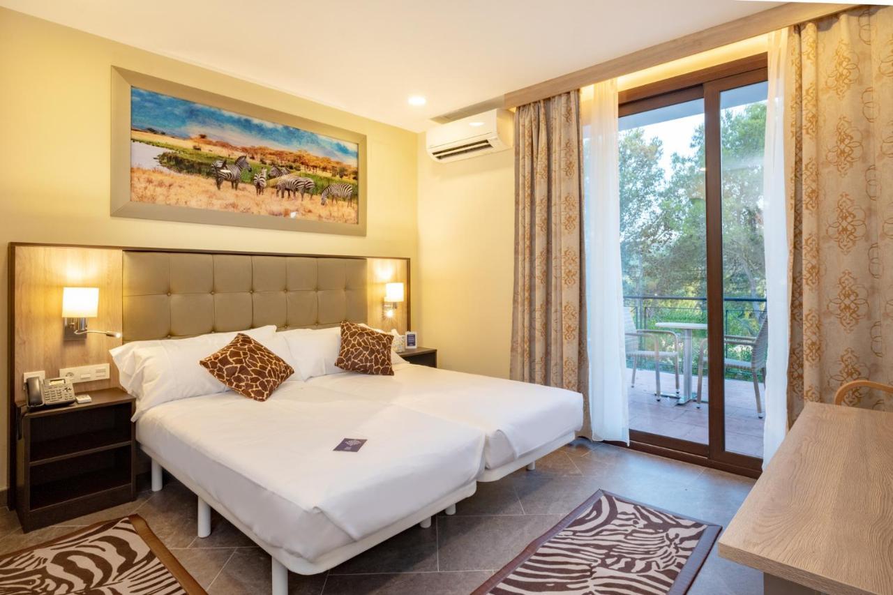 Hotel Admiral San Roque 外观 照片