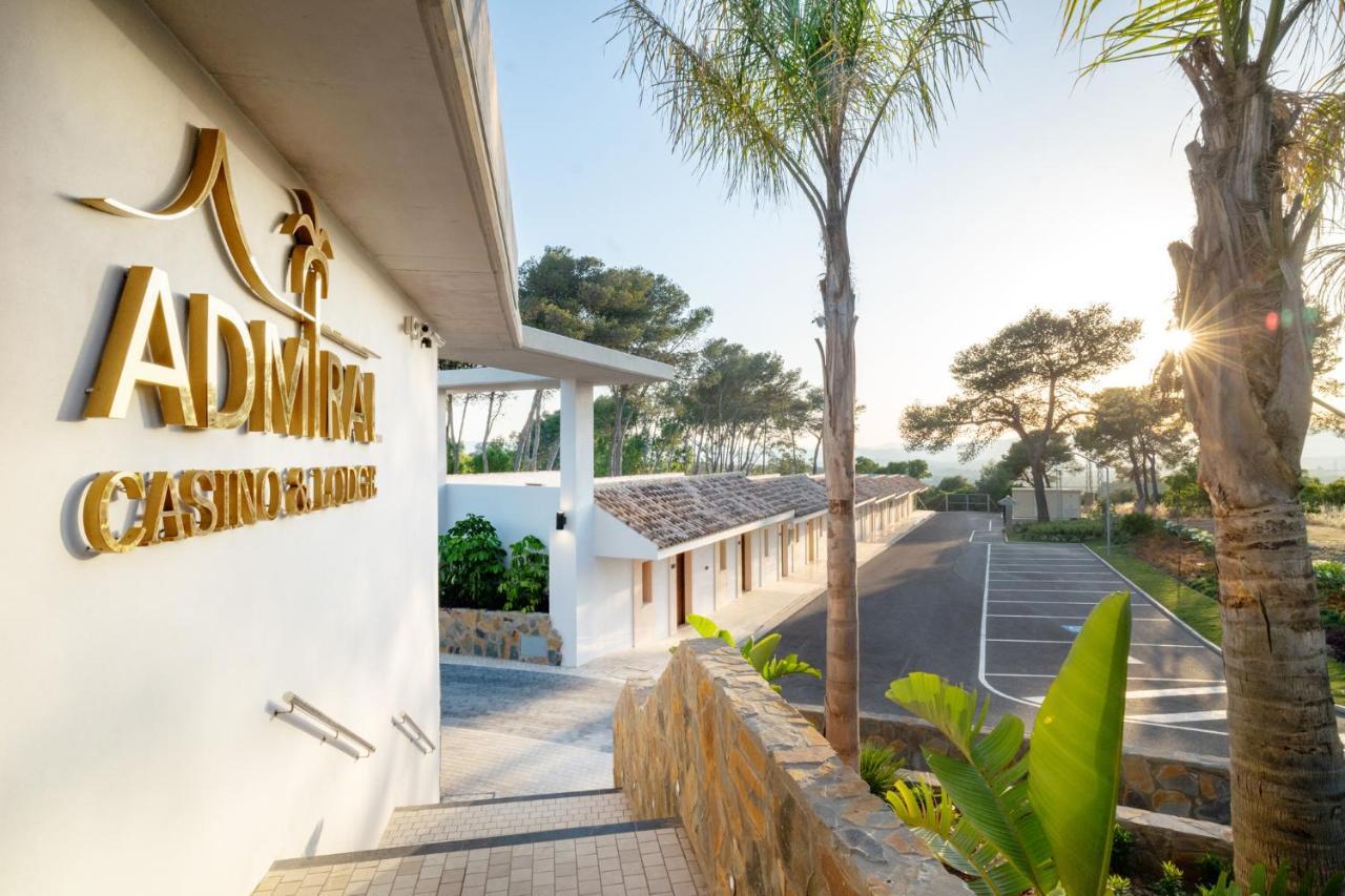Hotel Admiral San Roque 外观 照片
